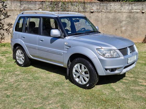 MITSUBISHI PAJERO TR4 2.0 4X4 16V 140CV FLEX 4P AUTOMÁTICO